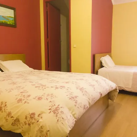 O Catraio ゲストハウス *