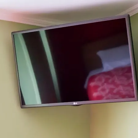 ゲストハウス O Catraio モンチジョ