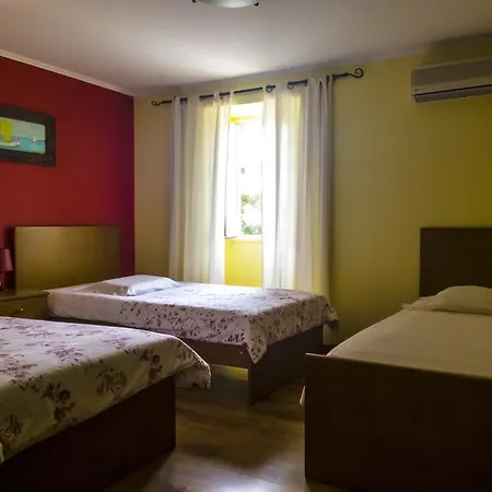 O Catraio ゲストハウス *